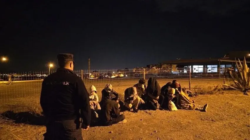Seferihisar'da düzensiz göçmen operasyonu! haberinin görseli