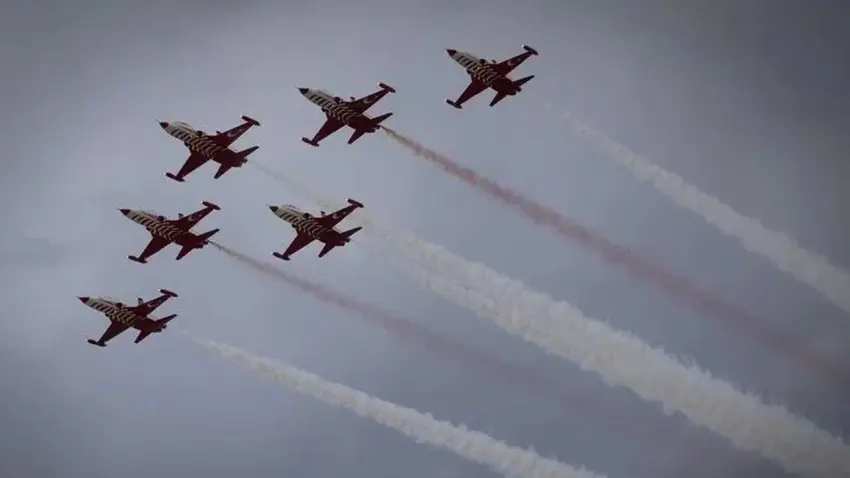 Türk Yıldızları, Malatyalı vatandaşlara unutulmaz gösteri sundu haberinin görseli
