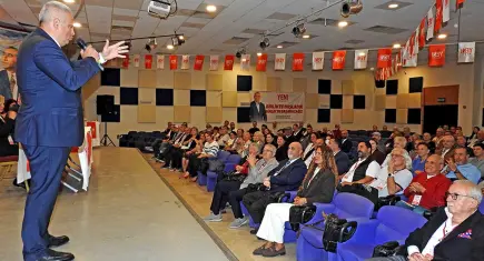 YENİ Parti Çeşme’de ilk kongre heyecanı: Başkanlıkta Dolunay Onur güven tazeledi