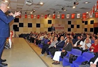 YENİ Parti Çeşme’de ilk kongre heyecanı: Başkanlıkta Dolunay Onur güven tazeledi