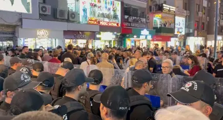 Cemil Tugay’ın AK Parti’ye geçiş iddiası sokağa taştı: Yürüyüşe polis engeli