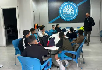 Dezavantajlı çocuklar futbol sayesinde kötü alışkanlıklardan uzaklaşıyor