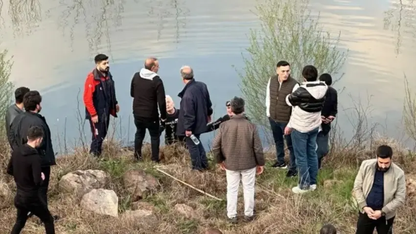 Diyarbakır’daki Sedat Karagöz cinayetinde tutuklu sanıktan çarpıcı savunma: Ben cezaevinde olmasam, şimdiye cinayeti işleyenleri ortaya çıkarmıştım! haberinin görseli