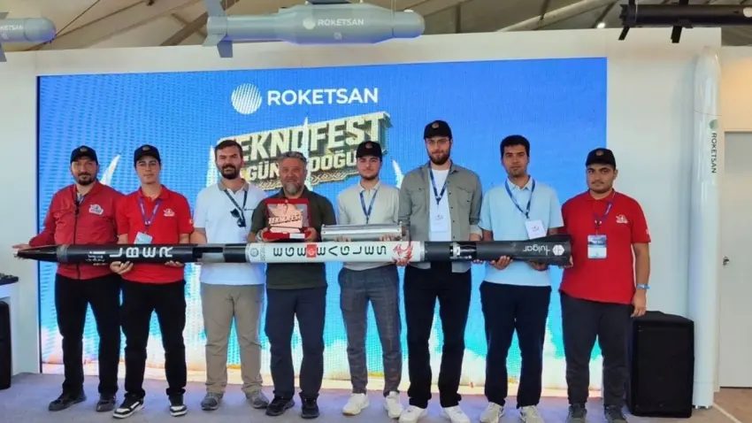 EÜ TEKNOFEST Güneydoğu'da En Güzel Roket Ödülü’nü aldı haberinin görseli
