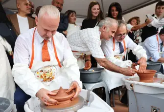 Fransız Seramik Sanatçısından Menemen’e övgü: Menemen’i örnek alın