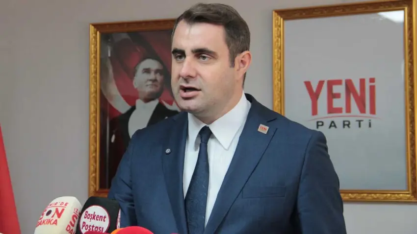 Güç'ten çarpıcı açıklamalar: Cemil Tugay AK Parti'ye geçmeyebilir haberinin görseli