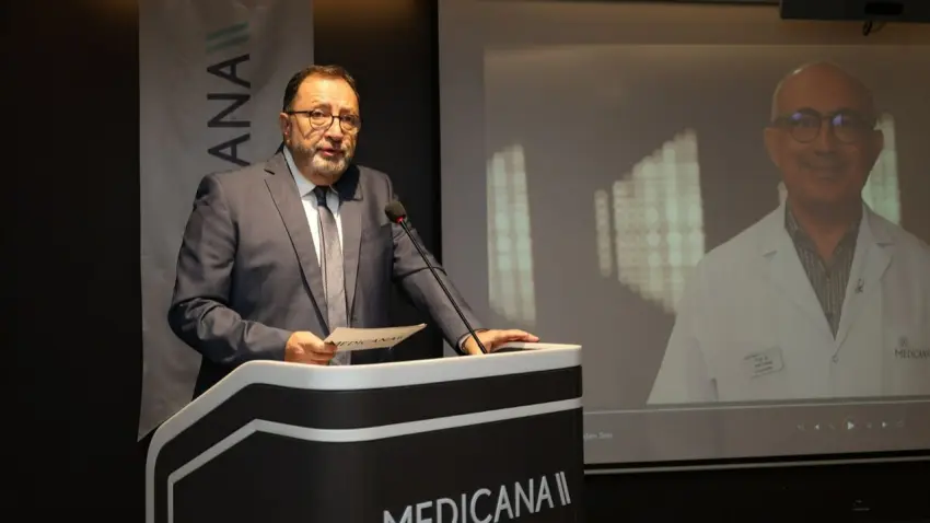 Prof. Dr. Arif Yüksel’in adı Medicana İzmir’de yaşayacak haberinin görseli