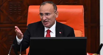 Bekir Bozdağ TBMM Başkanvekilliği görevinden istifa etti