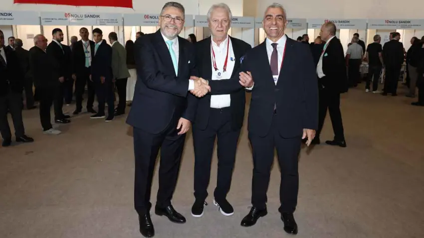 EBSO’da başkanlık yarışı başladı: İki aday kol kola poz verdi haberinin görseli
