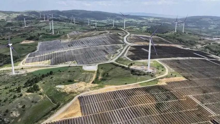 Enerjide tarihi rekor: Güneş ve rüzgar üretiminde doruk nokta haberinin görseli