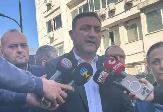 Gümrükçü’den Bayraklı operasyonuna tepki: Alışmadık, alışmayacağız