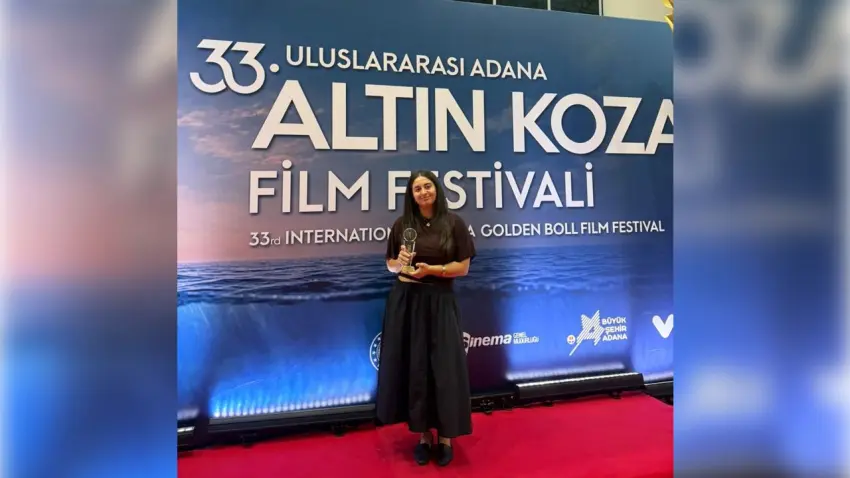 İEÜ mezunu genç yönetmene Altın Koza’da Jüri Özel Ödülü haberinin görseli