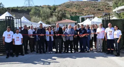 Karabağlar’da can dostlar için modern merkezler hizmete açıldı