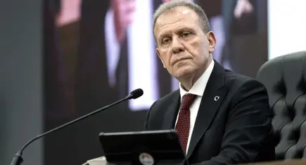 Mersin Büyükşehir Belediye Başkanı Vahap Seçer tutuklandı