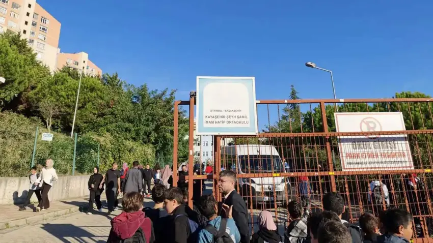 Ortaokulda kanlı olay: Bir öğrenci 7 öğrenciyi bıçakla yaraladı haberinin görseli