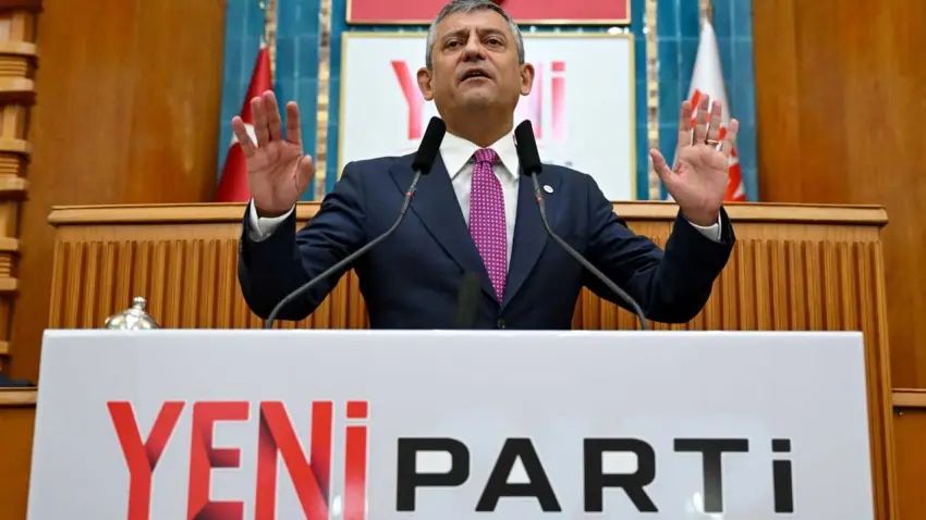 Özel’den iktidara "Fon Vurgunu" ve "Sansür" çıkışı haberinin görseli