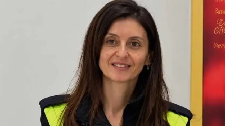 "Trafiğin Ablası" diye bilinen İzmirli polis yaşamına son verdi haberinin görseli