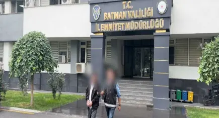 Batman polisinden narkotik operasyonu: Yabancı uyruklu kuryenin midesinde 91 parça uyuşturucu yakalandı