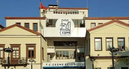 İzmir haber: Çeşme Belediyesi’ne operasyon! 2 gözaltı