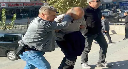 Oyuncak tabancayla kuyumcu soygunu girişimi