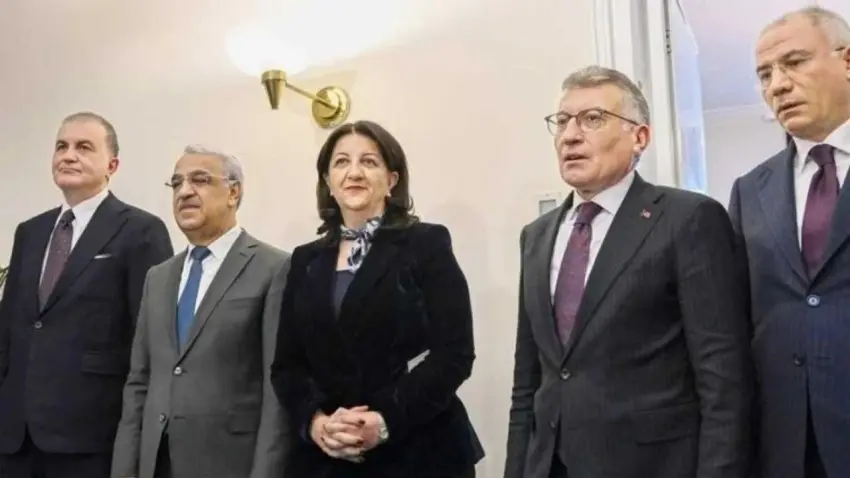 DEM Parti İmralı Heyeti'nden AK Parti'ye ziyaret: Sürecin aşamaları ele alındı haberinin görseli
