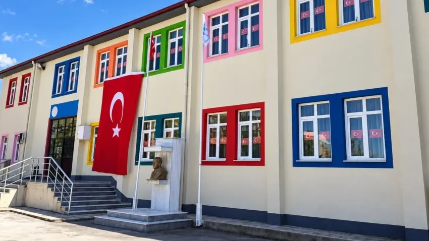 Edirne’de gazdan etkilenen 14 öğrenci hastaneye kaldırıldı haberinin görseli