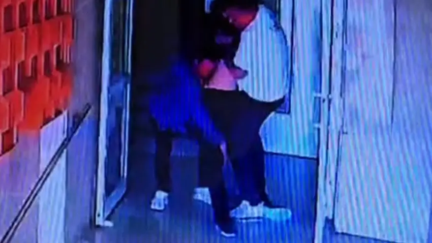 Estetik sonrası hayatını kaybeden Melike'nin ablası konuştu haberinin görseli
