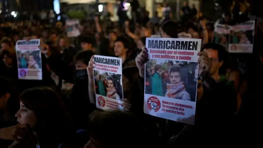 Evinden polis zoruyla çıkarılmıştı: İspanya’da konut krizinin sembolü Mari Carmen hayatını kaybetti haberinin görseli