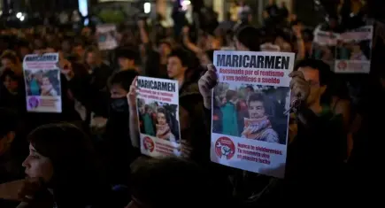 Evinden polis zoruyla çıkarılmıştı: İspanya’da konut krizinin sembolü Mari Carmen hayatını kaybetti