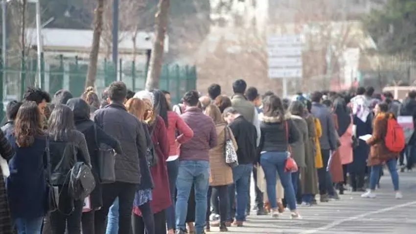 Eylülde kayıtlı işsiz sayısı arttı: En çok ihtiyaç duyulan sektörler belli oldu haberinin görseli