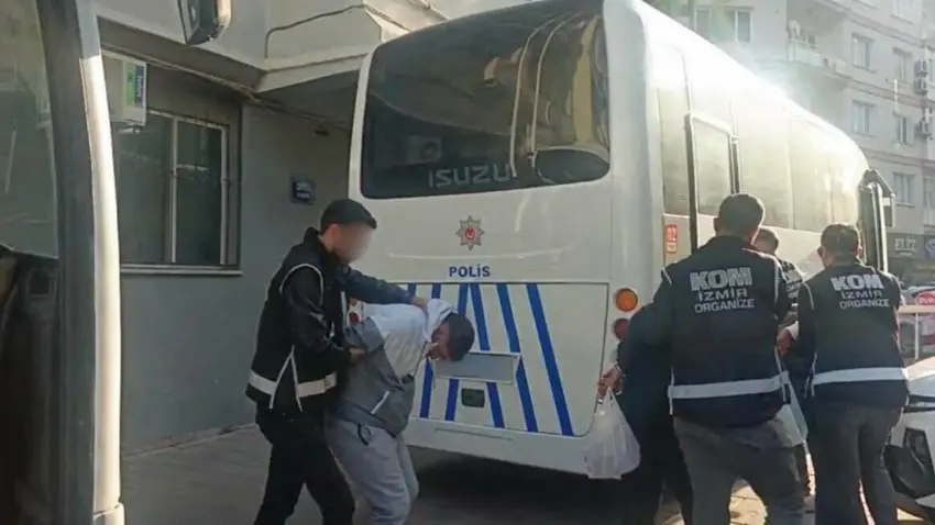 İzmir’de suç örgütü operasyonu: 4 şüpheli tutuklandı haberinin görseli