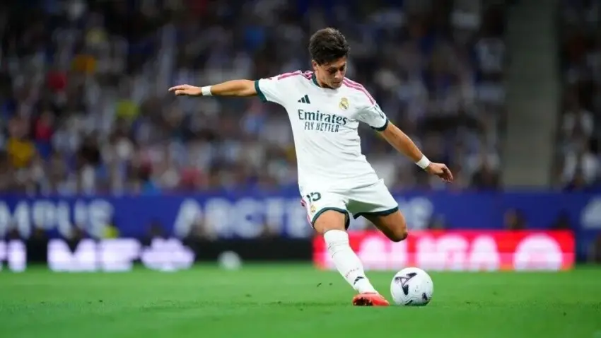 Real Madrid'de eylül ayının oyuncusu Arda Güler ödülünü aldı haberinin görseli