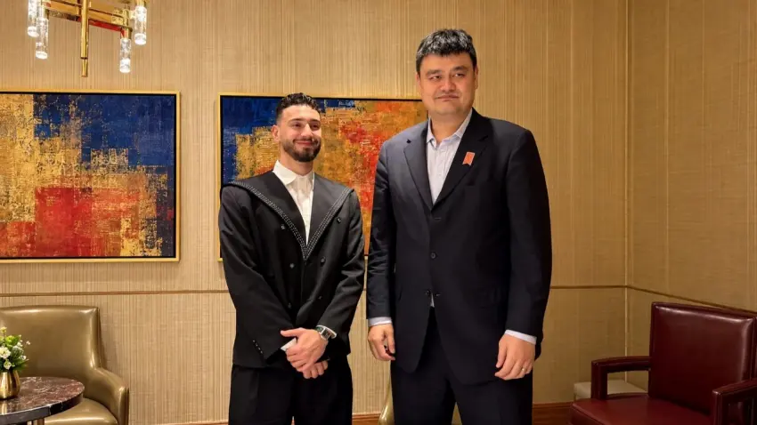 Alperen Şengün ile Yao Ming buluştu: Aralarındaki boy farkı gündem oldu haberinin görseli