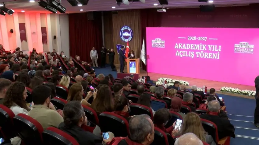 Bakan Memişoğlu: Sağlıkta lider ülkelerden biri olmak zorundayız haberinin görseli