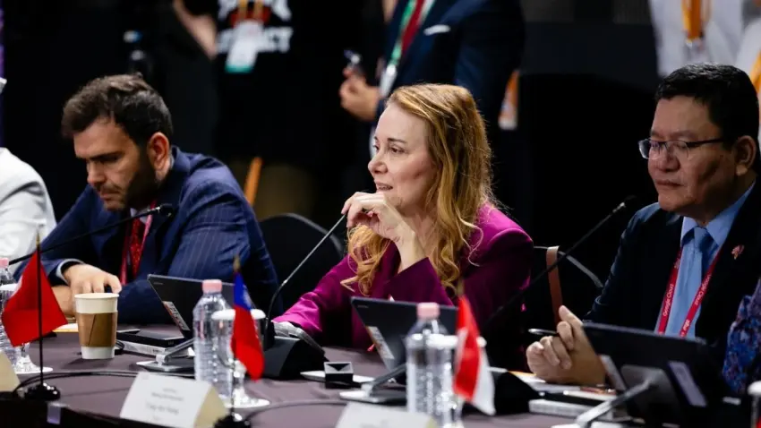 Başkan Nilüfer Çınarlı Mutlu