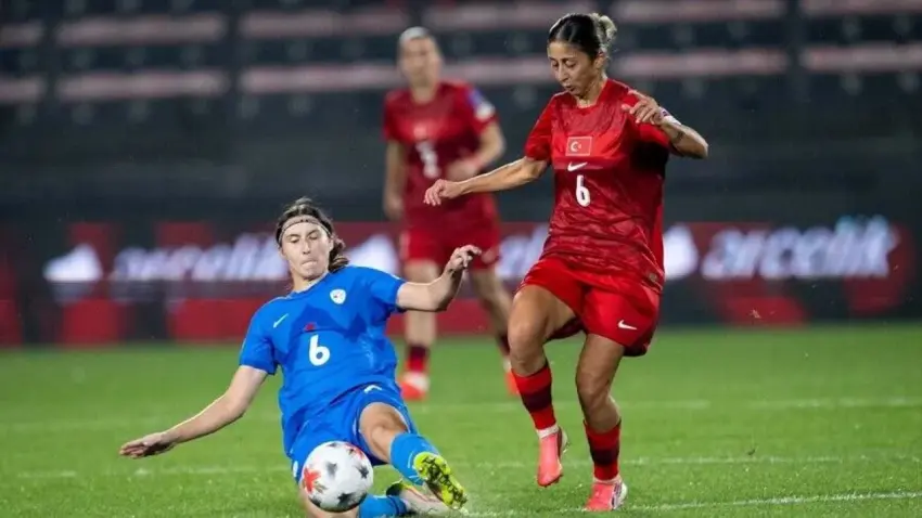 Millilerden gol düellosu: A Milli Kadın Futbol Takımı, Slovenya ile 3-3 berabere kaldı haberinin görseli