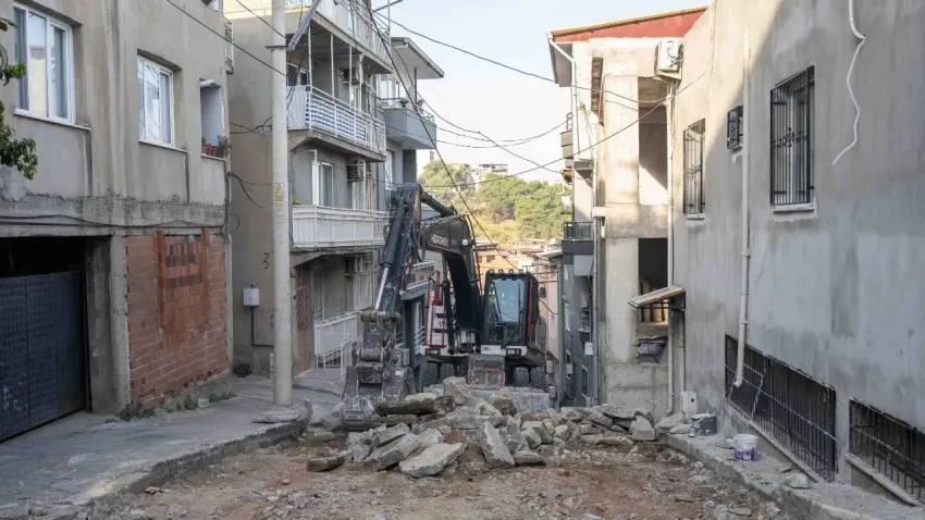 Serintepe Mahallesi’nde yol yenileme çalışmaları sürüyor haberinin görseli