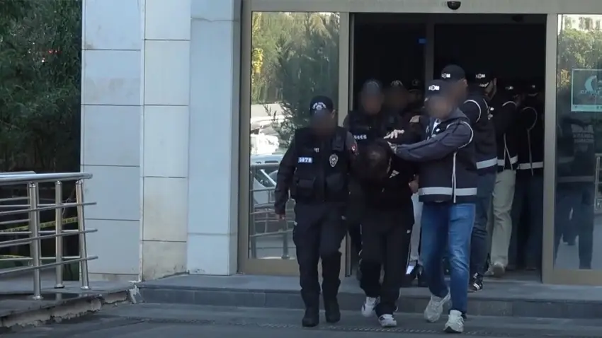 Ankara merkezli 14 ilde suç örgütü operasyonu: 20 kişi tutuklandı haberinin görseli