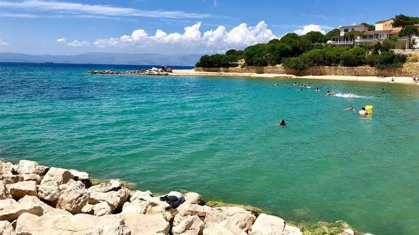 İzmir Çeşme'de acı olay: Tekke Plajı'nda denize giren kişi boğularak hayatını kaybetti haberinin görseli