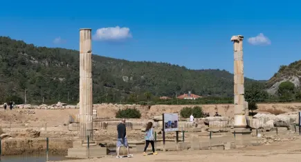 Antik dünyanın üç büyük kehanet merkezinden biri: Klaros