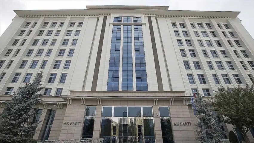 Bir büyükşehir daha mı el değiştiriyor? AK Parti için sürpriz transfer iddiası! haberinin görseli