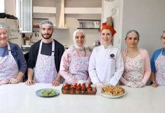 Buca’da mutfak becerileri mesleğe dönüşüyor