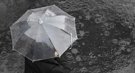 Meteoroloji'den 13 il için kuvvetli yağış uyarısı: Sel ve su baskınına dikkat