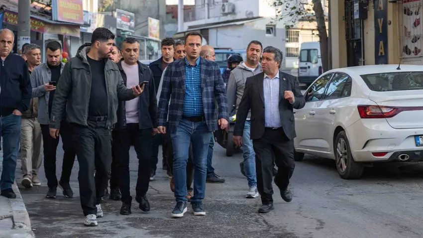 Bornova’da Naldöken için hizmet seferberliği: Asfalt ve park müjdesi haberinin görseli