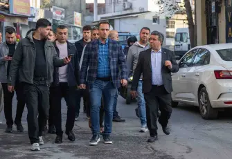Bornova’da Naldöken için hizmet seferberliği: Asfalt ve park müjdesi