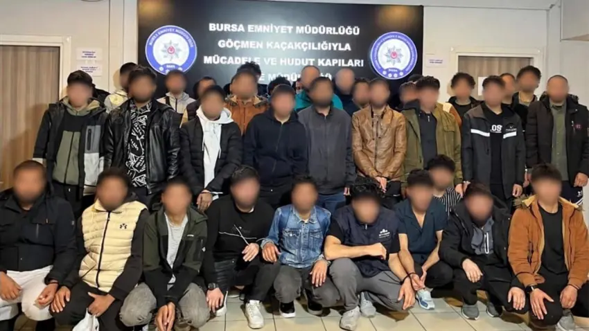 Bursa’da göçmen kaçakçılığı operasyonu: 65 kişi yakalandı haberinin görseli