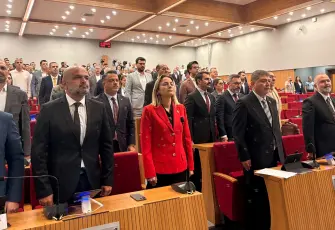 İzmir Büyükşehir Meclisi’nde Tugay krizi: Meclis iptal edildi