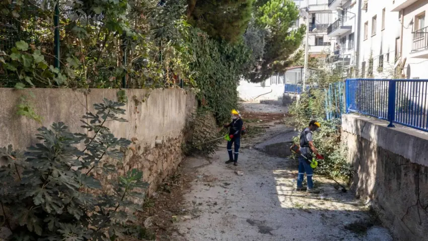 İZSU’dan İzmir’de kış mesaisi: Derelerde temizlik çalışmaları hızlandı haberinin görseli
