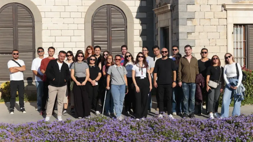 Konak Belediyesi gençleri İzmir’in tarihiyle buluşturdu haberinin görseli