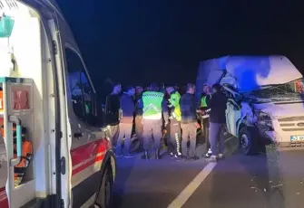  Kütahya’da traktörlü zincirleme kaza: 2'si çocuk 7 kişi yaralandı!